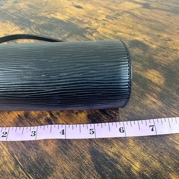 Louis Vuitton Black Epi Leather Mini Papillon Accessories Pouch - Picture 11 of 12